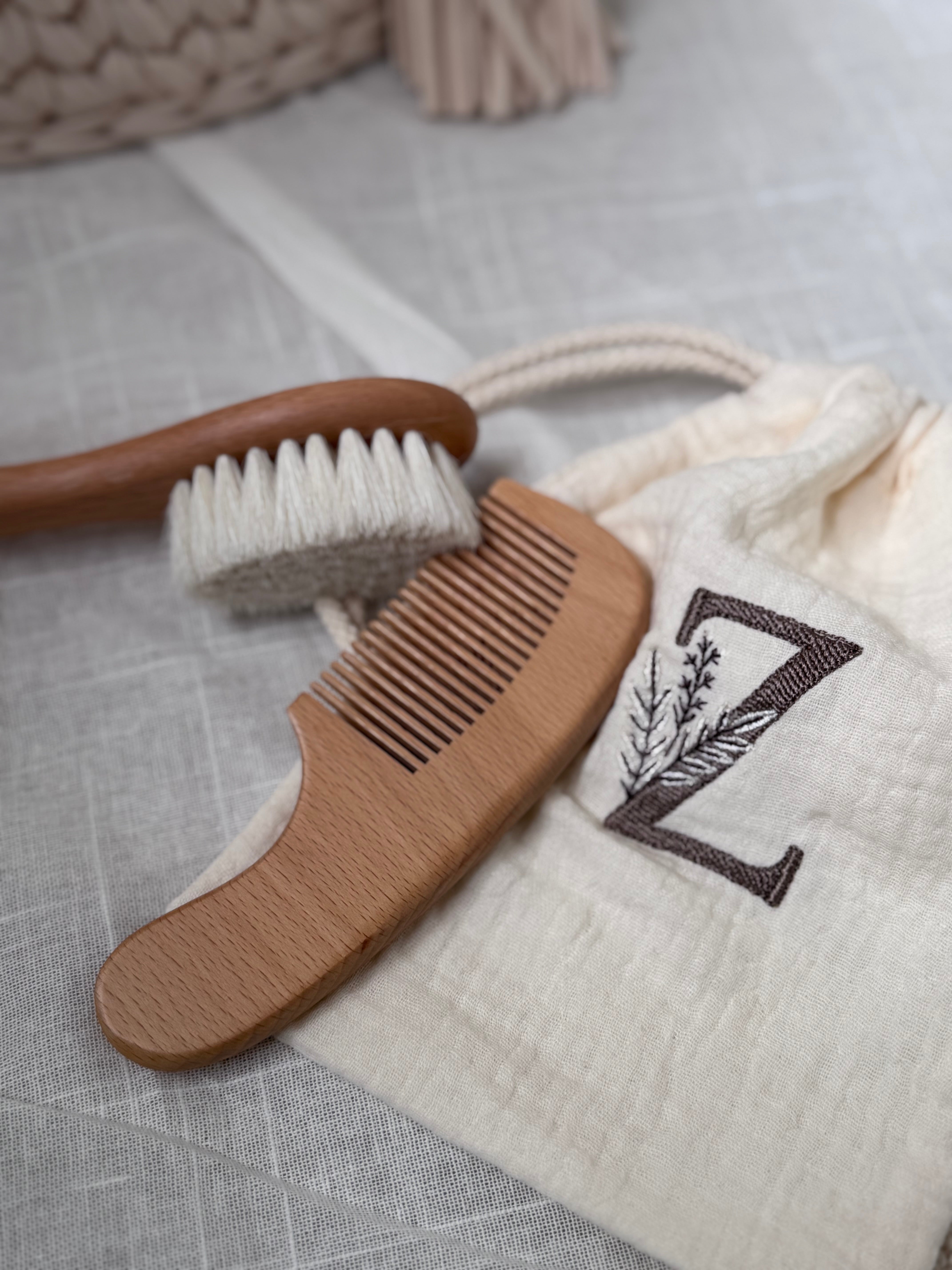 Set brosse & peigne en bois naturel