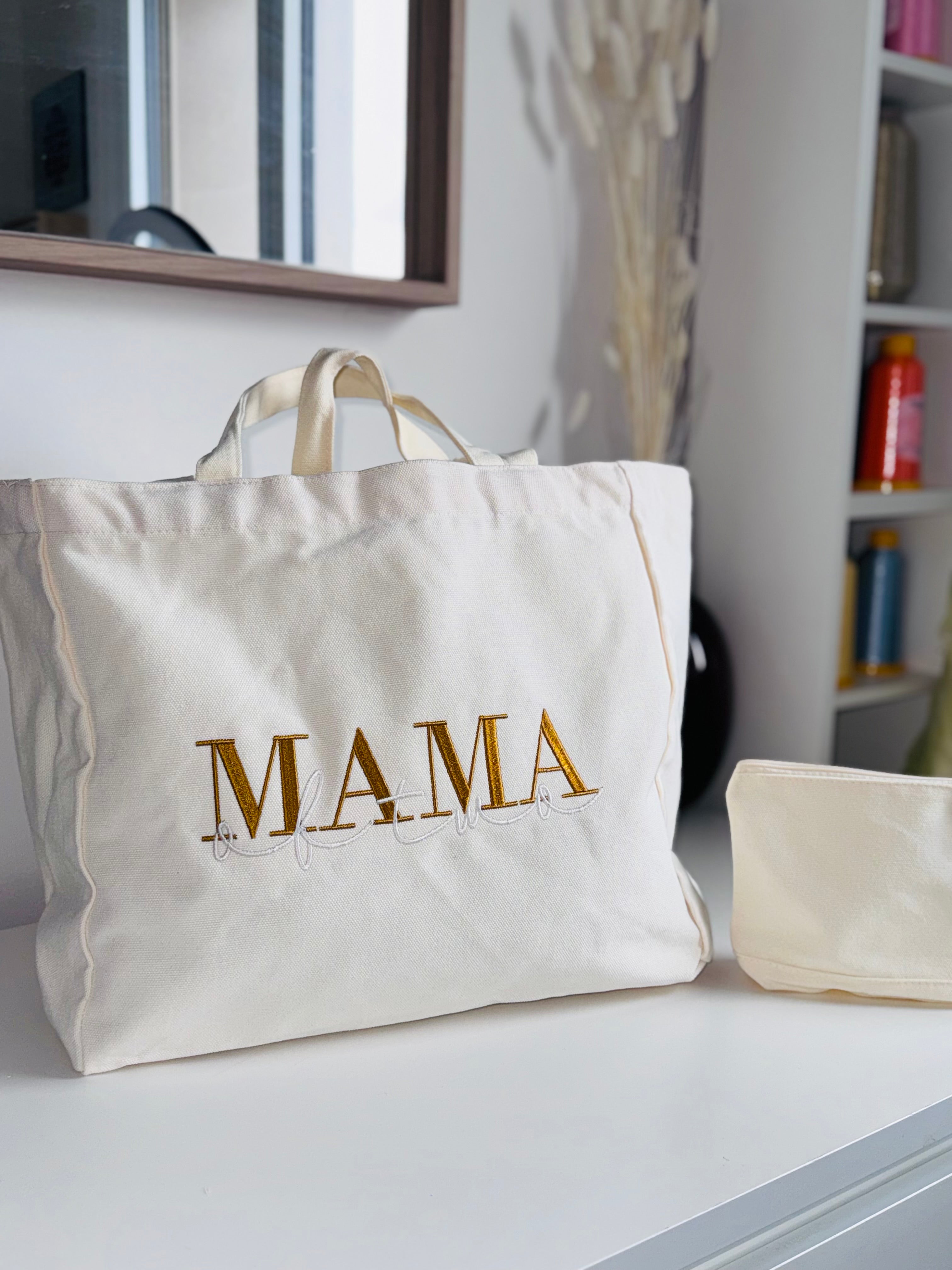 Sac grand format & pochette assorti