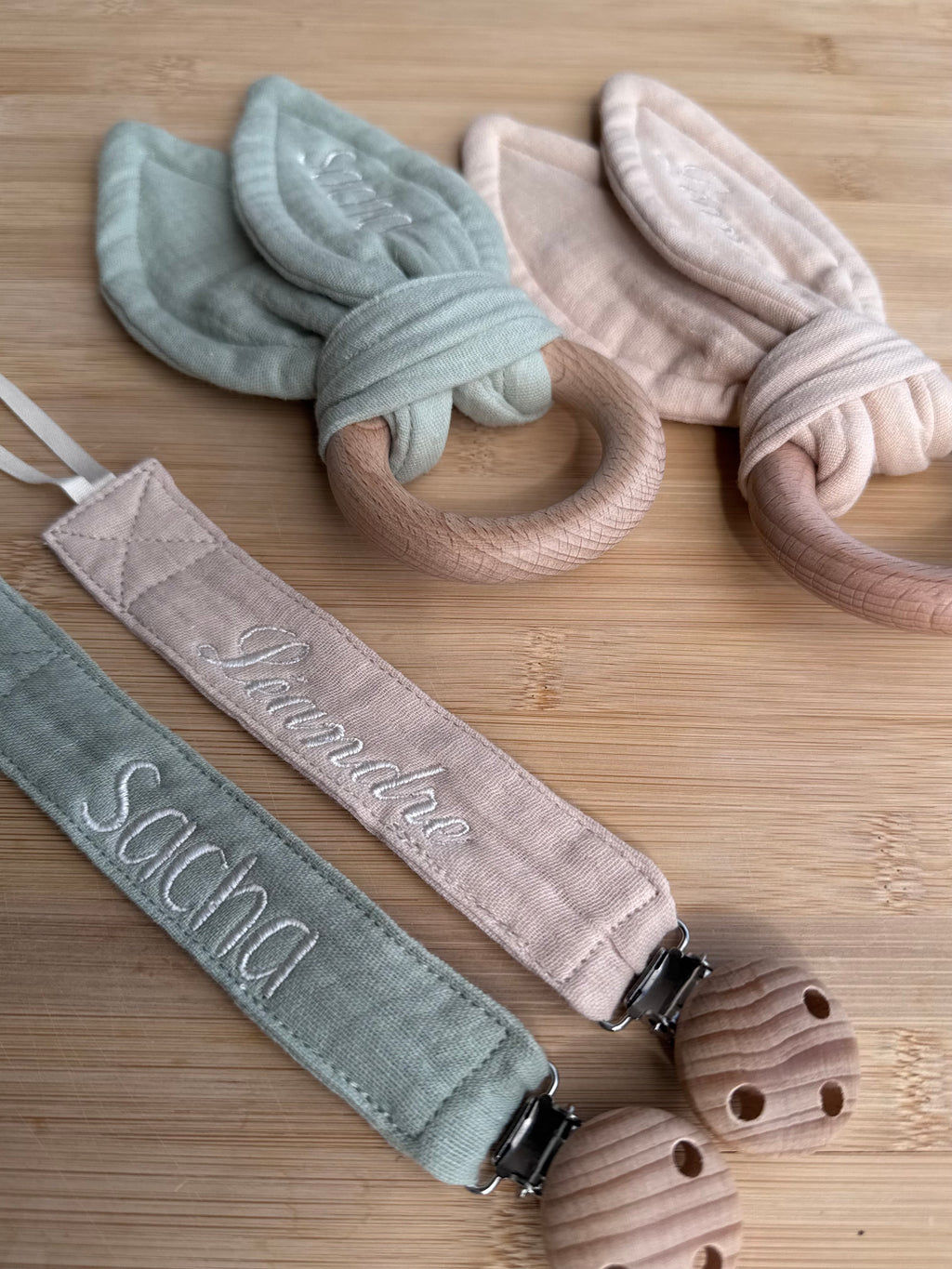 Attache tétine & anneau de dentition à personnaliser